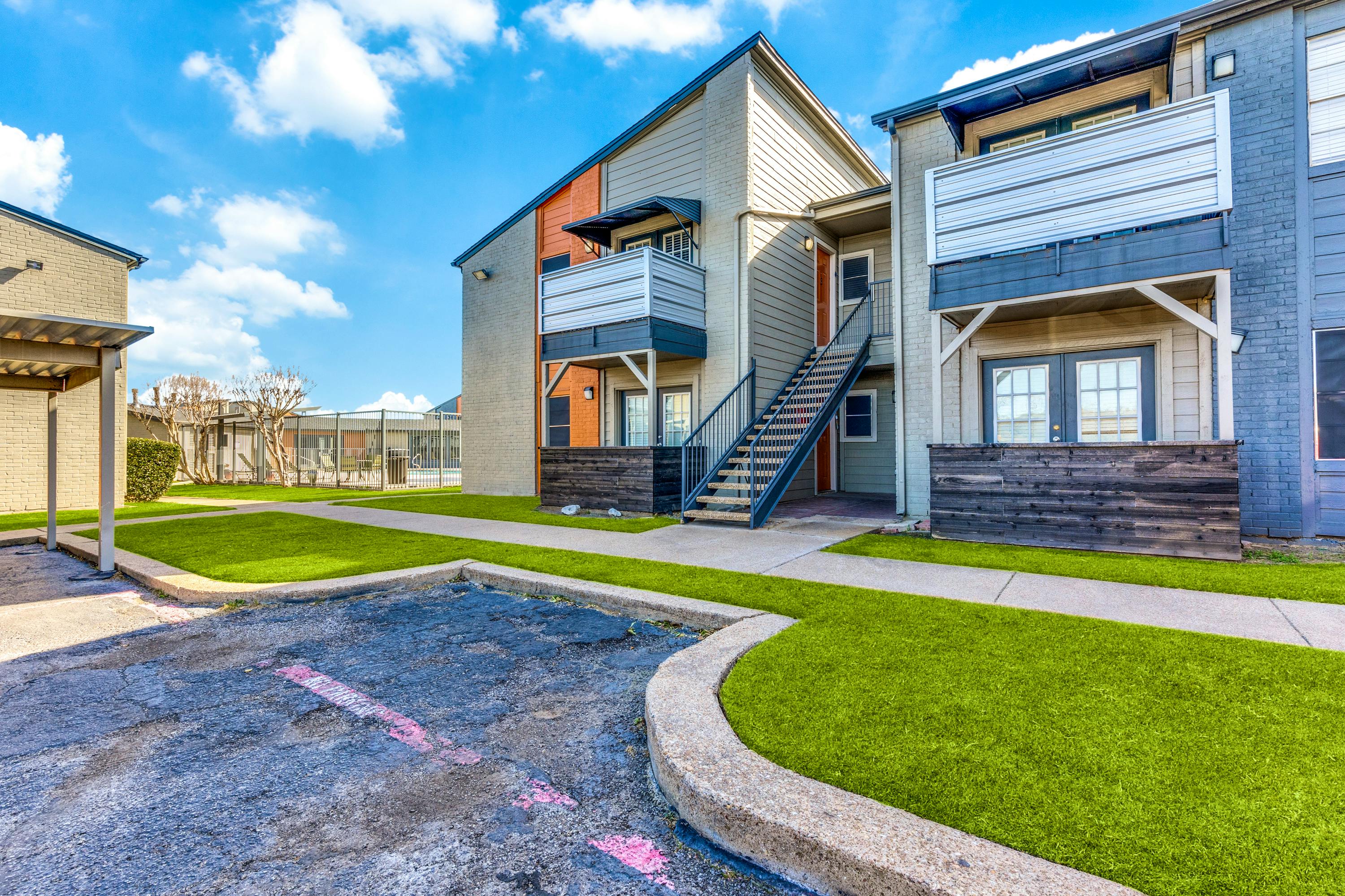 Ariva Apartments Fort Worth, TX Apartments