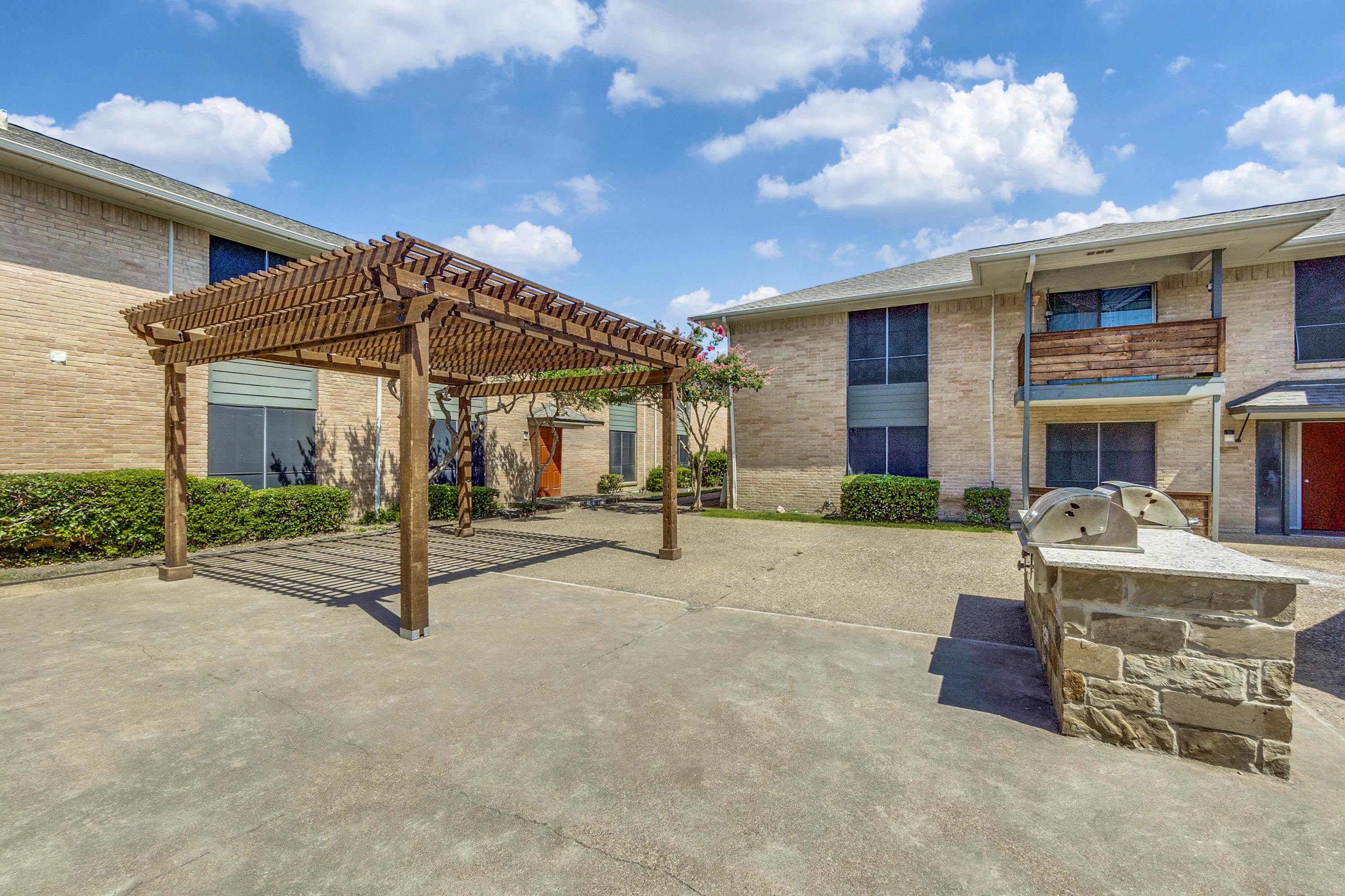 Berkshire Square Amenities Apartment Homes in Dallas, TX